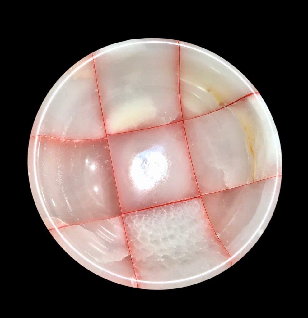 Fine Quality Handmade Onyx Dyed Bowl: Fine Quality Handmade Onyx Dyed Bowl Shipping: $23.00. Shipping rates are determined by Parcel weight and destination.