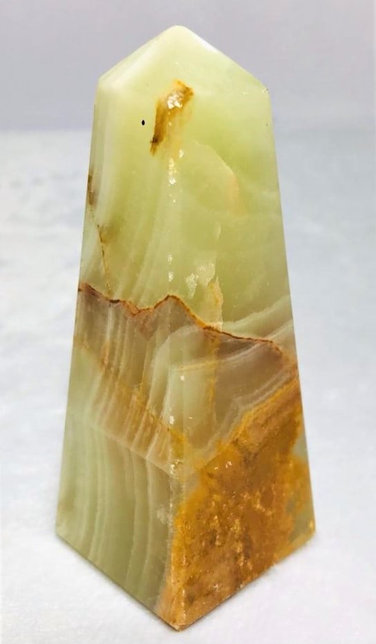 Onyx greenish color small tower - 198.1G: Onyx greenish color small tower - 198.1G - 102X40mm Shipping: $23.00. Shipping rates are determined by Parcel weight and destination.