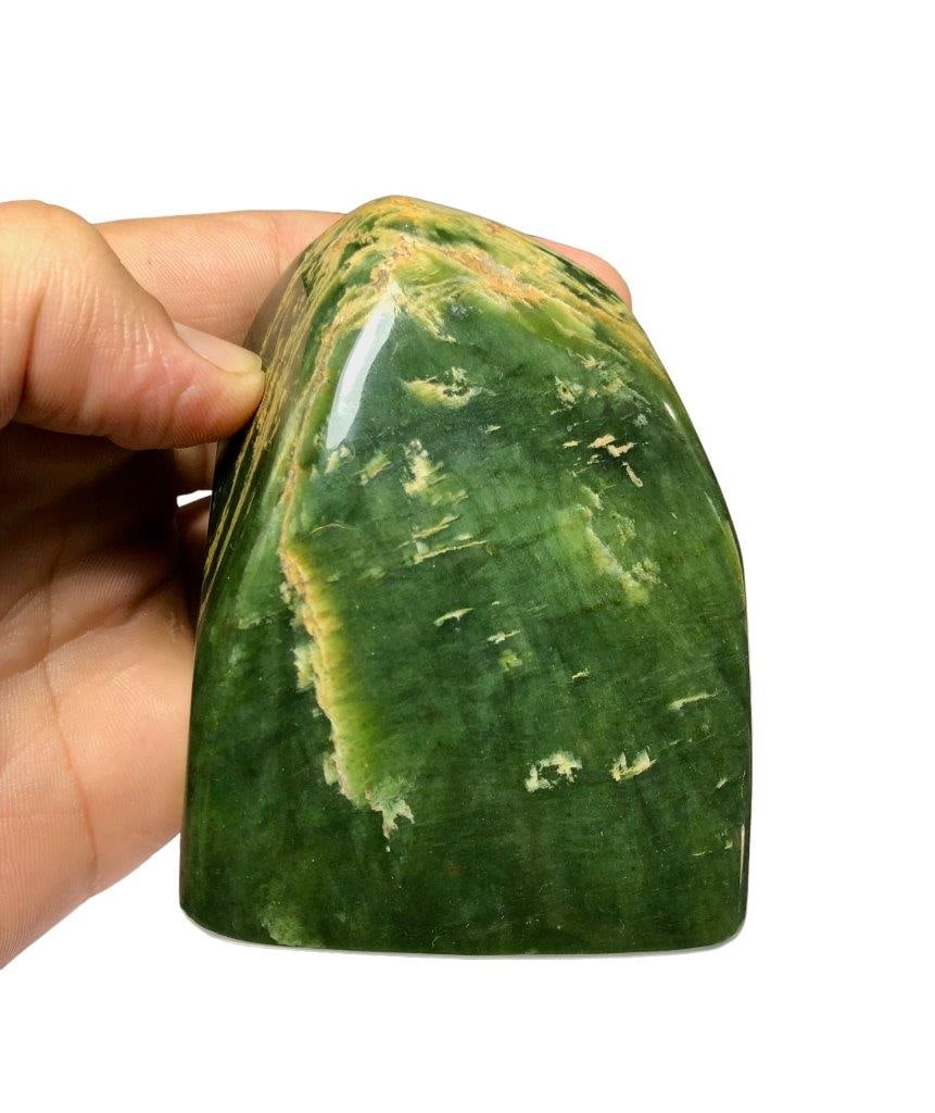 Emerald Green Nephrite Jade Tumbler - 620 Grams - 8.5X7X5.5 cm: Emerald Green Nephrite Jade Tumbler - 620 Grams - 8.5X7X5.5 cmShipping Rate: $60.00 .shipping rates are determined by Parcel weight and destination.Combined shipping: We offer combine shipping on