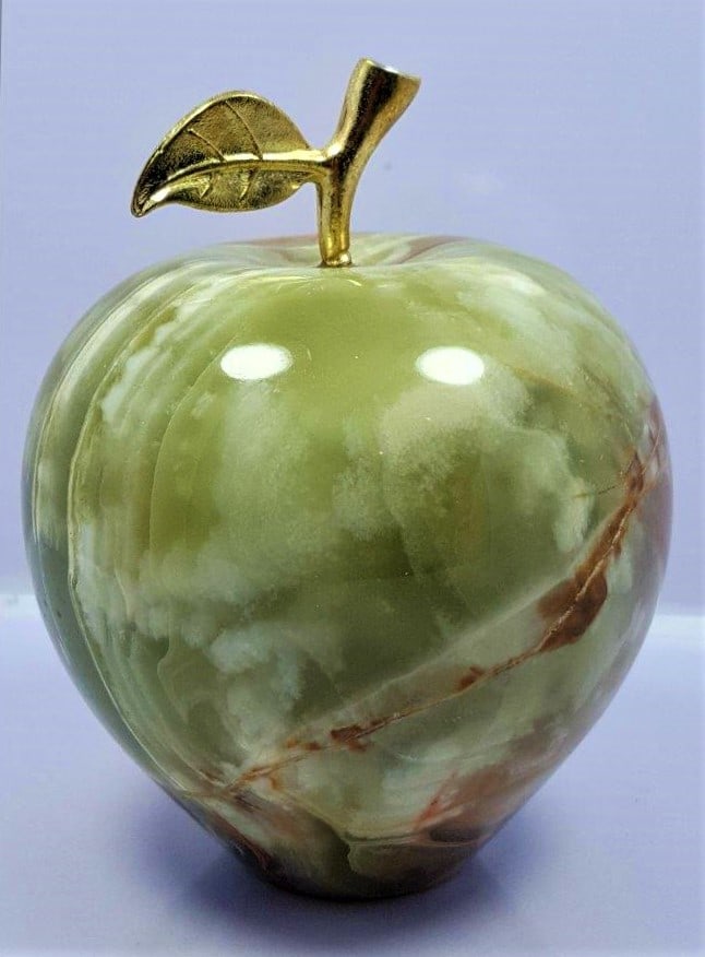 Onix Apple Healing - 616.7 Grams: Onix Apple Healing - 616.7 Grams - 74X75 mmShipping Rate: $55.00 .shipping rates are determined by Parcel weight and destination.Combined shipping: We offer combine shipping on multiple items