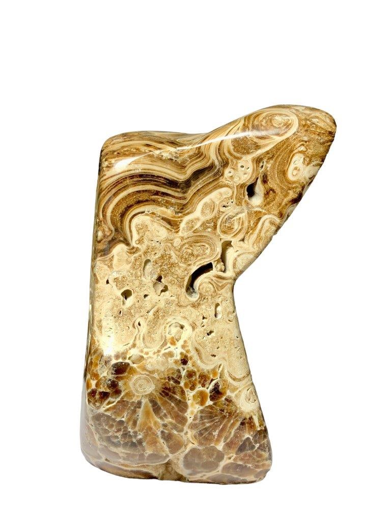 674 Grams Unusual Shape Itched Choclate Calcite Tower - 5.5X2.5X2 INCH: 674 Grams Unusual Shape Itched Choclate Calcite Tower - 5.5X2.5X2 INCHShipping Rate: $60.00 .shipping rates are determined by Parcel weight and destination.Combined shipping: We offer combine