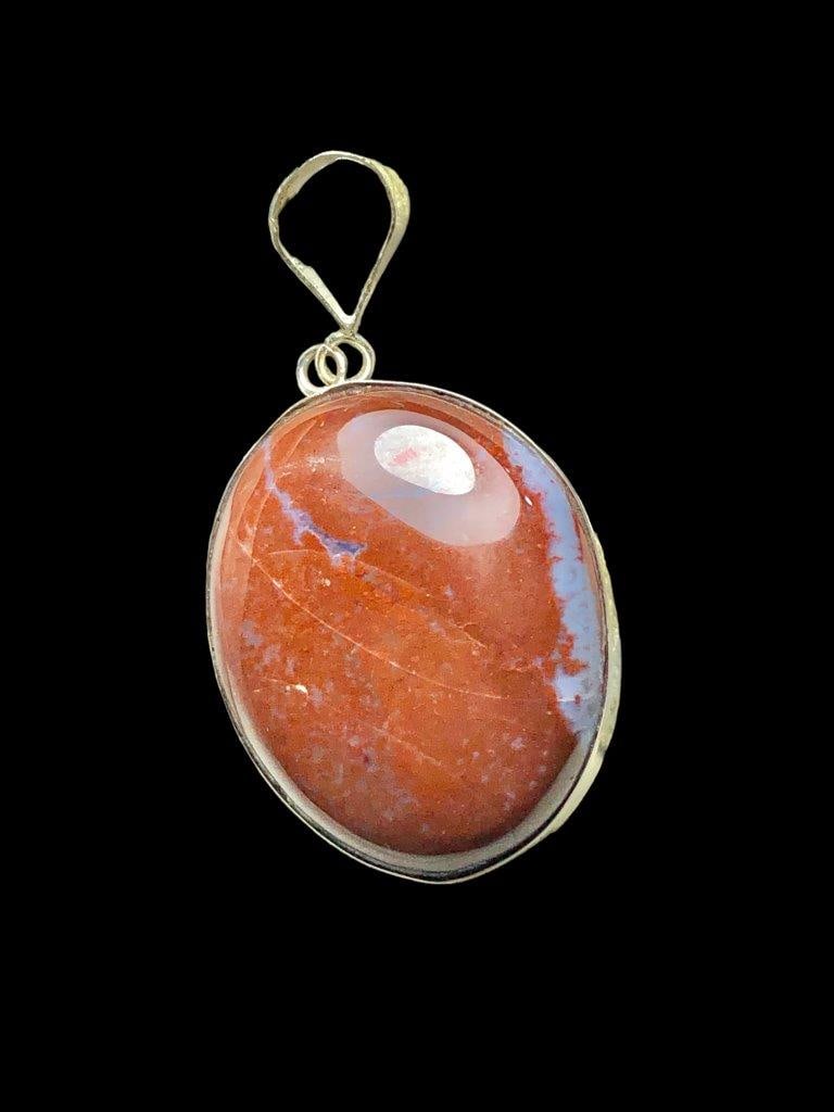 GREEN AGATE PENDANT WITH DOPAMINE CHARM HANDMADE: GREEN AGATE PENDANT WITH DOPAMINE CHARM HANDMADE Shipping: 