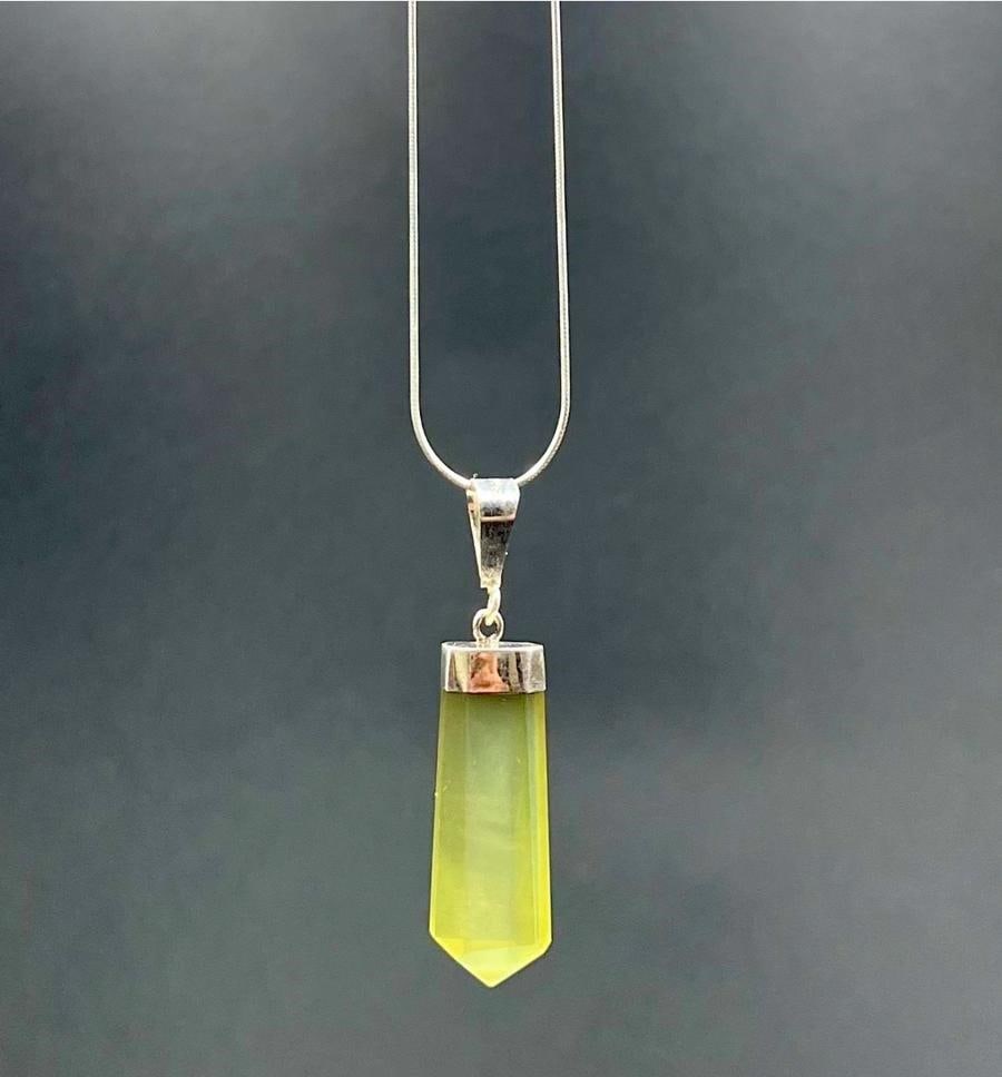 Citrine Quartz Pendant Necklace: Citrine Quartz Pendant Necklace Shipping: