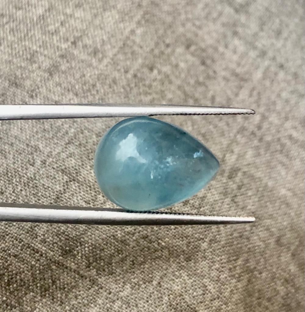 7.65 CARATS Natural Aquamarine CAB - 15X12X7 mm: 7.65 CARATS Natural Aquamarine CAB - 15X12X7 mmShipping:
