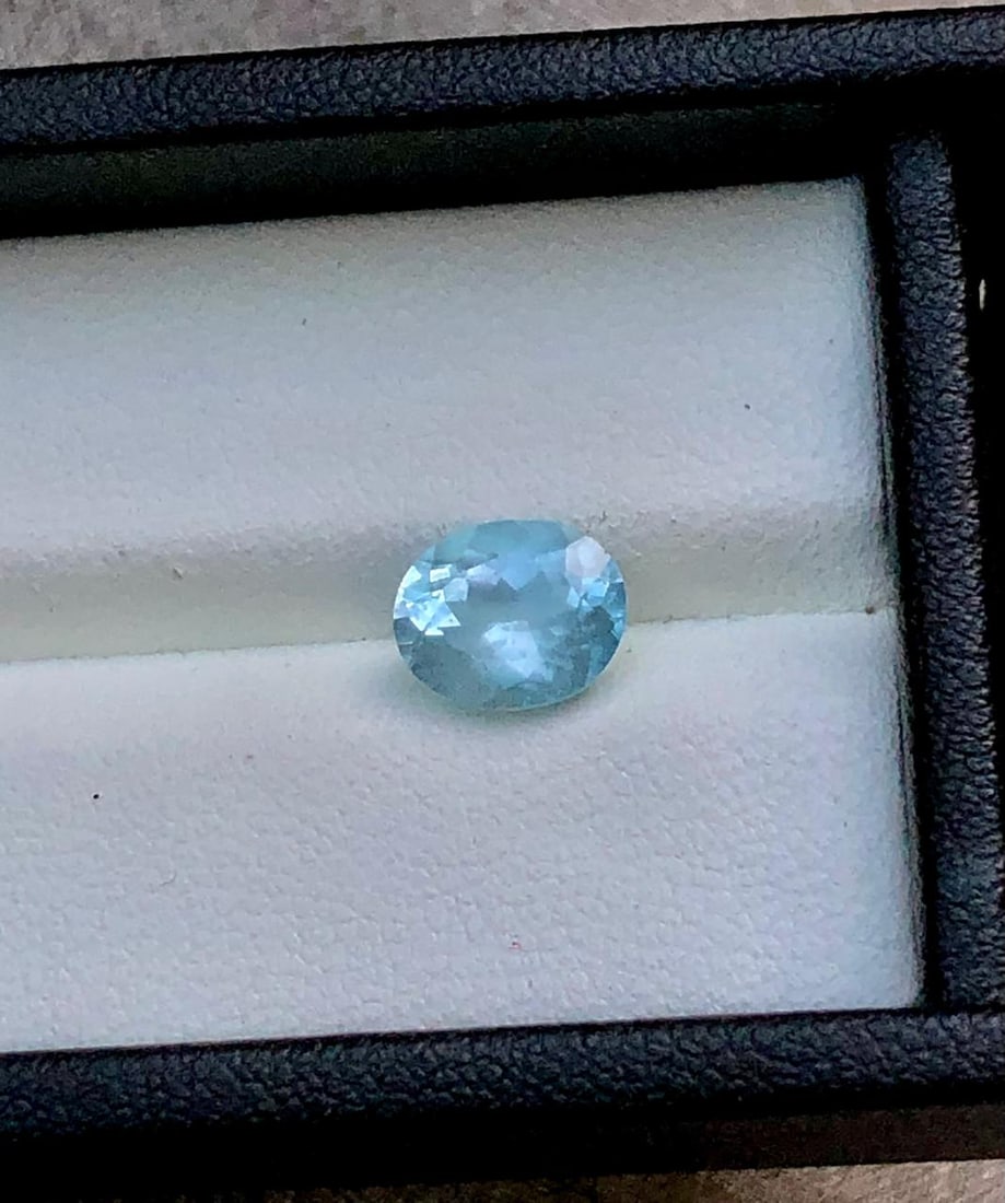 1.95 Carats Natural Aquamarine Gemstone: 1.95 Carats Natural Aquamarine Gemstone Shipping: