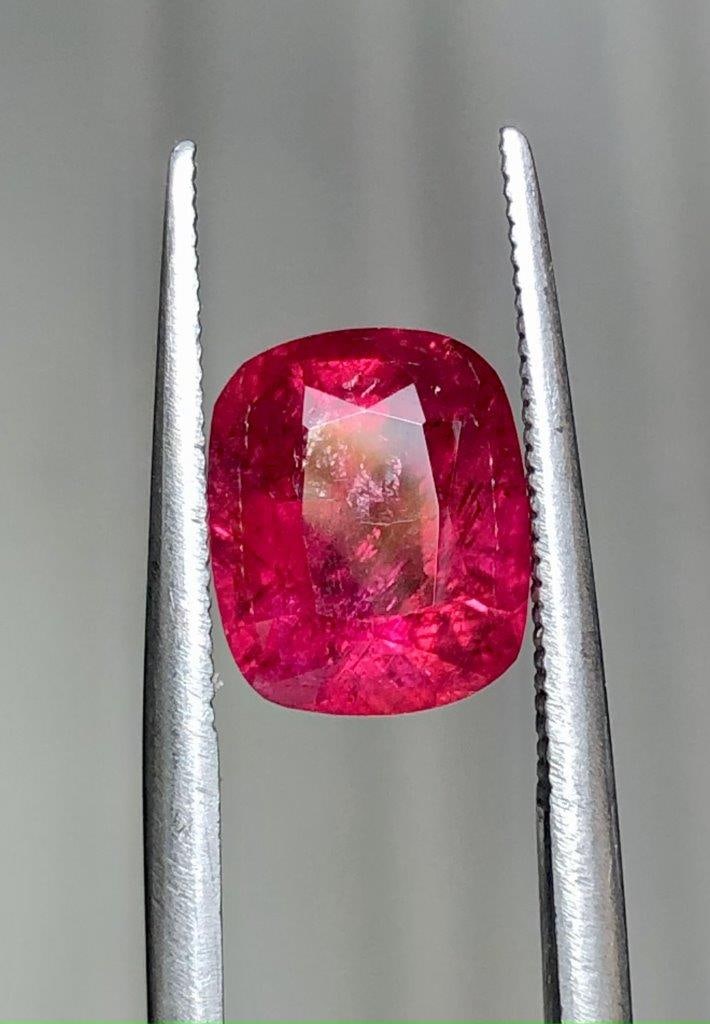 2.20 Carats Pretty Rubelite Tourmaline for RING - 9X7X5 mm: 2.20 Carats Pretty Rubelite Tourmaline for RING - 9X7X5 mmShipping Rate: $15.00 .shipping rates are determined by Parcel weight and destination.Combined shipping: We offer combine shipping on multiple