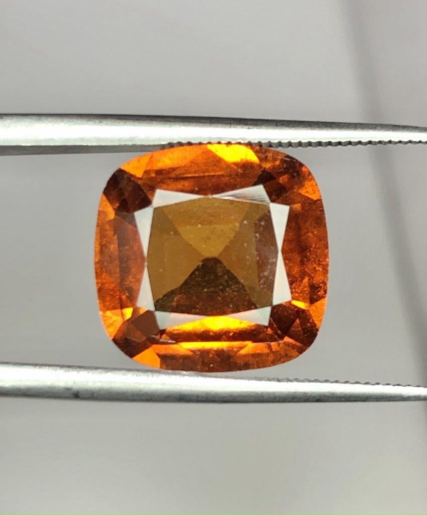 6.35 Carats Hessonite Garnet Gemstone - 12X12X6 mm: 6.35 Carats Hessonite Garnet Gemstone - 12X12X6 mm Shipping Rate: $15.00 .shipping rates are determined by Parcel weight and destination.Combined shipping: We offer combine shipping on multiple items
