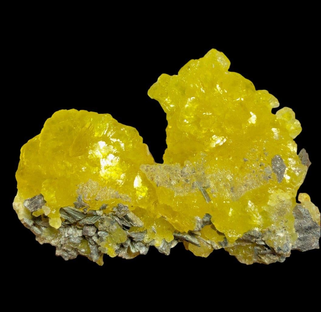 30.33 Grams Brucite Mineral Specimen yellow brucite crystal Raw brucite mineral specimen for (1 of 3)