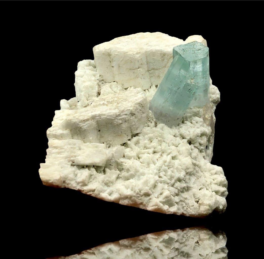786 G Aquamarine Crystals On Matrix - 122X112X82 mm: 786 G Aquamarine Crystals On Matrix - 122X112X82 mmShipping Rate: $55.00 .shipping rates are determined by Parcel weight and destination.Combined shipping: We offer combine shipping on multiple items