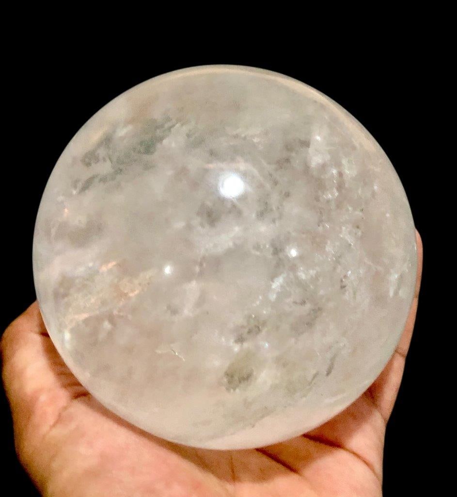 1.8 KG Clear Quartz Healing Sphere: 1.8 KG Clear Quartz Healing SphereShipping Rate: $36.00 .shipping rates are determined by Parcel weight and destination.Combined shipping: We offer combine shipping on multiple items purchased to redu