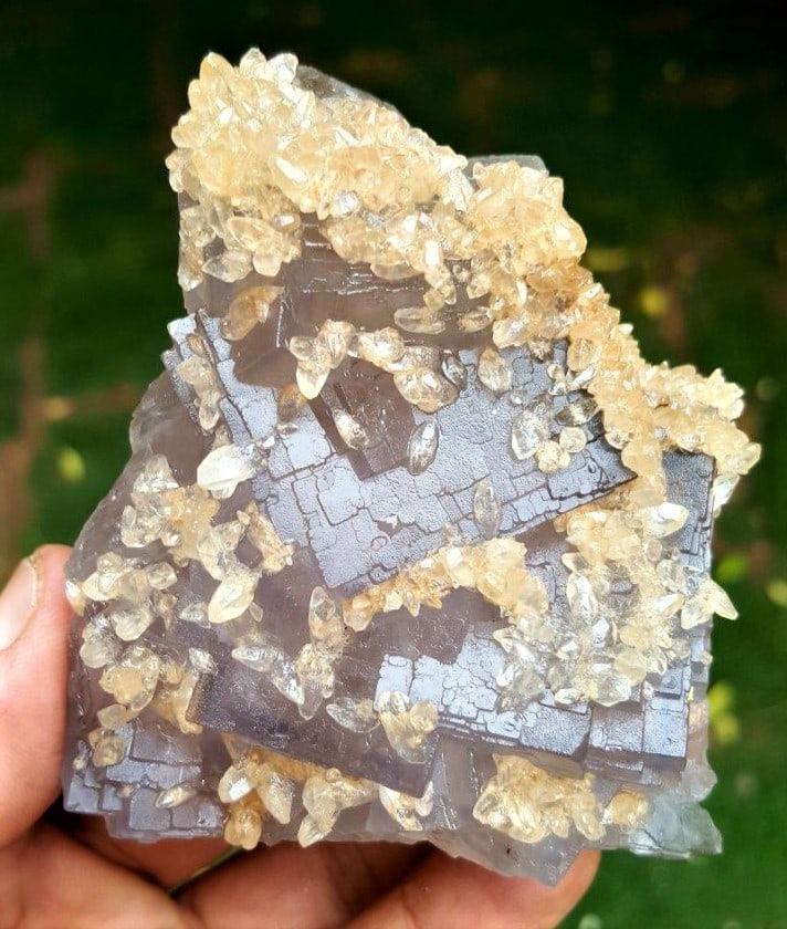 Fluorite With Calcite Cluster - 261 Grams: Amazing Combination of Fluorite With Calcite Cluster - 261 Grams - 91X79X33 mmShipping Rate: $36.00 .shipping rates are determined by Parcel weight and destination.Combined shipping: We offer combine