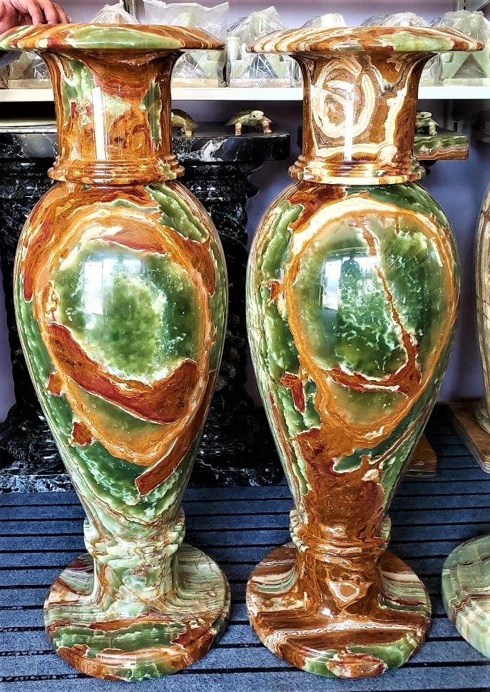 AAA Quality Multi Color Paired Onyx Vases - 450 Kg (1 of 3)