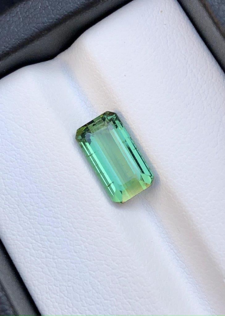 Mint Green Natural Tourmaline For RING - 2.50 Carats - 10X6X4 mm: Mint Green Natural Tourmaline For RING - 2.50 Carats - 10X6X4 mm FREE SHIPPING: