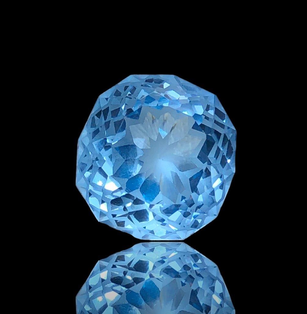 18.75 Carats Swiss Blue Topaz - 16X15X10 mm: 18.75 Carats Swiss Blue Topaz - 16X15X10 mm Shipping Rate: FREE SHIPPINGshipping rates are FREE WORLDWIDECombined shipping: We offer combine shipping on multiple items purchased to reduce shipping cos