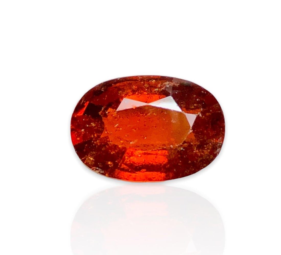 9.95 Carats Spessartite Garnet Oval Gemstone - 16X11X7 mm (1 of 4)