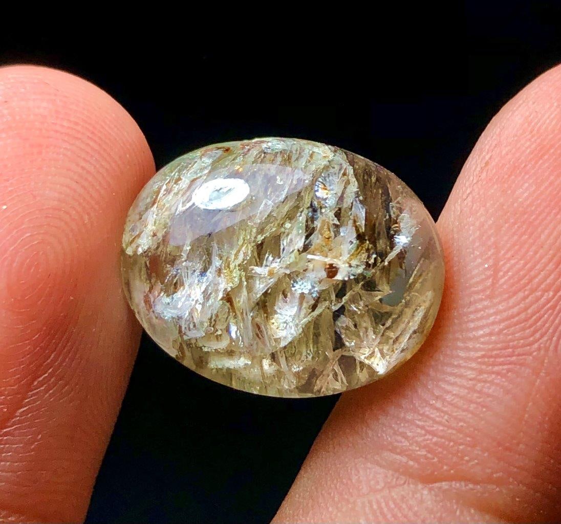 13.20 Carats Garden Quartz Cabochon (1 of 2)