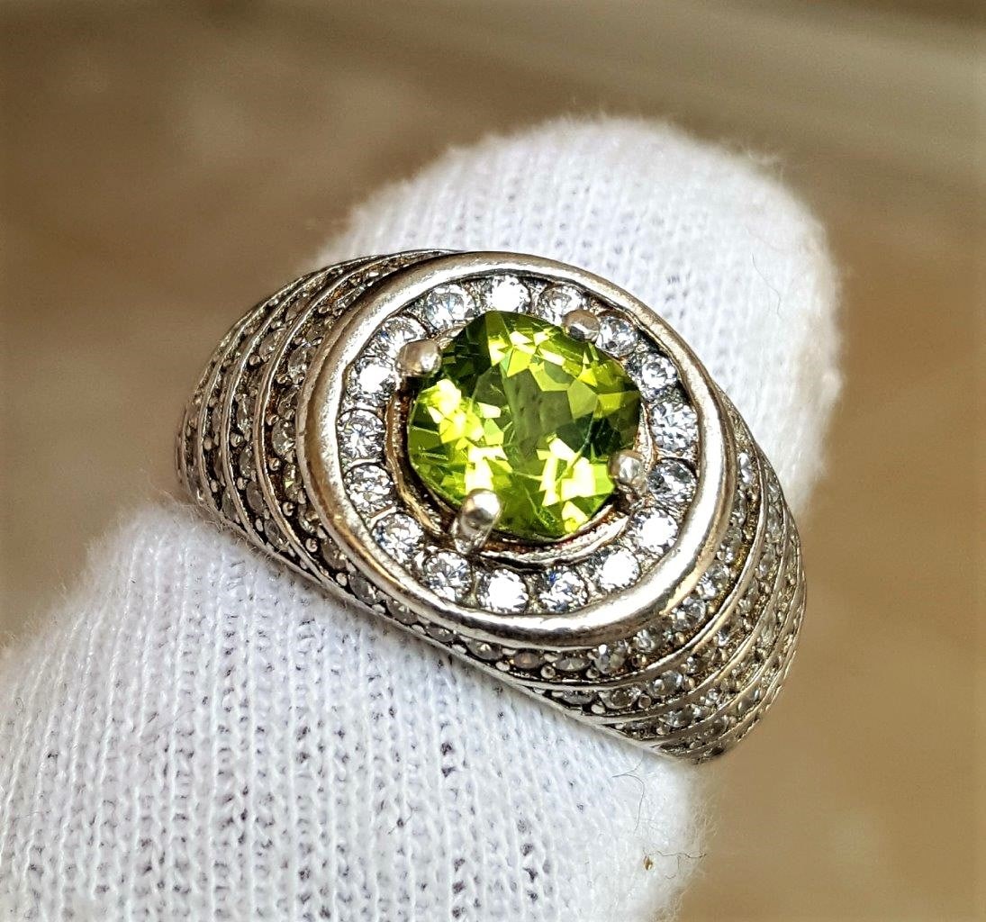 Peridot Sterling Silver Ring - 2