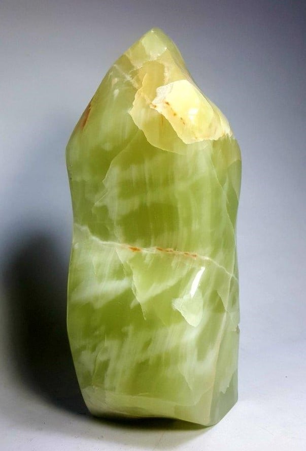 Polished Calcite Healing Tumble - 3003 Grams: Polished Calcite Healing Tumble - 3003 Grams - 225X82X79 mmShipping Rate: $110.00 .shipping rates are determined by Parcel weight and destination.Combined shipping: We offer combine shipping on multip