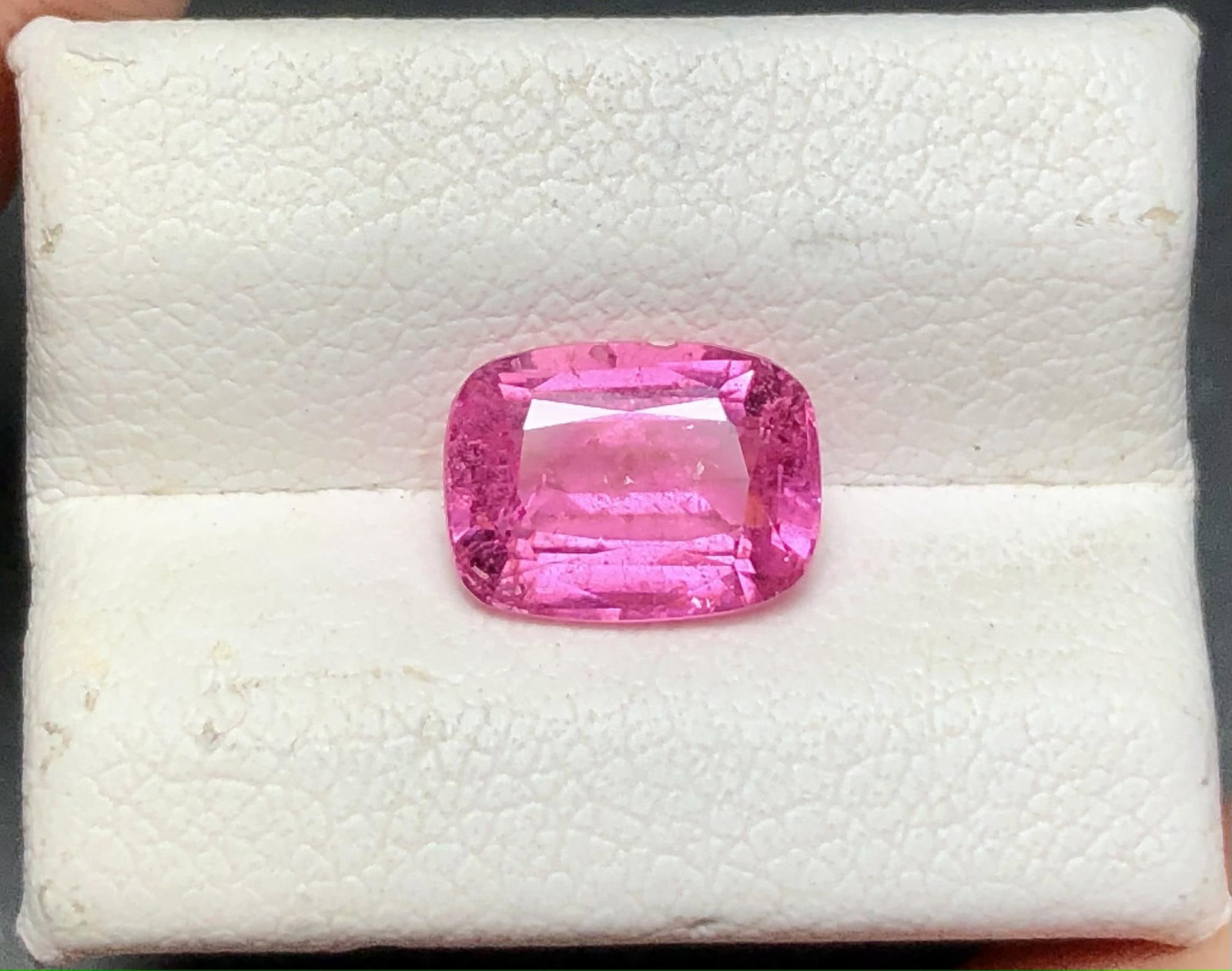 Pink Tourmaline for Ring - 3.60 Carats - 11X8X6 mm: Pink Tourmaline for Ring - 3.60 Carats - 11X8X6 mmShipping Rate: $15.00 .shipping rates are determined by Parcel weight and destination.Combined shipping: We offer combine shipping on multiple items p