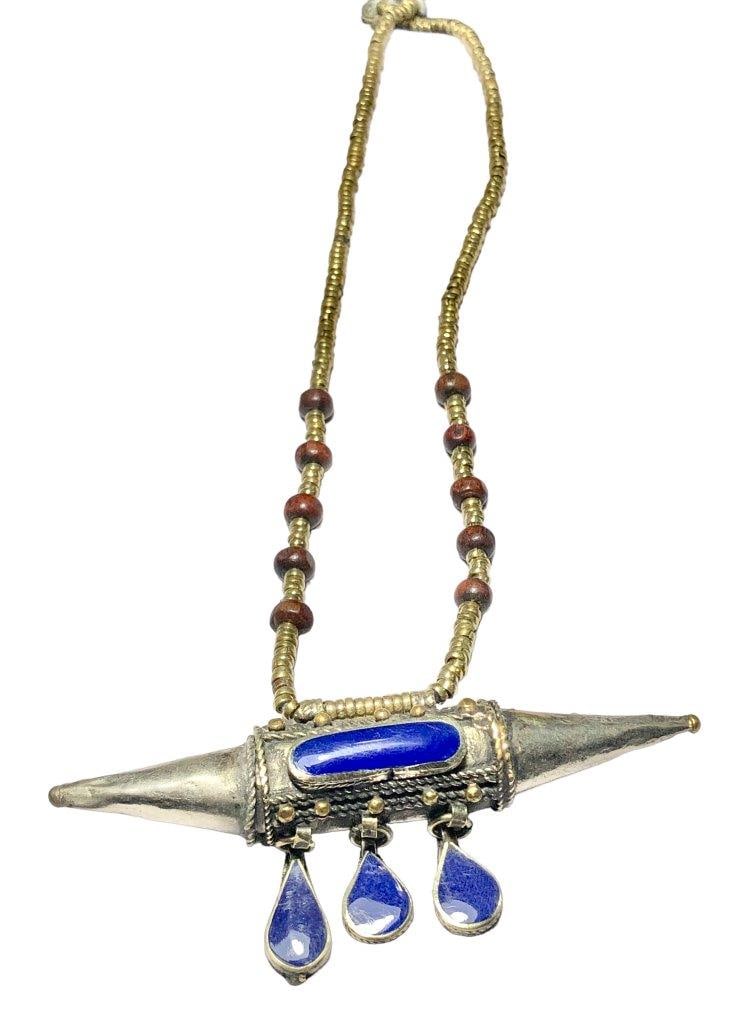 Lapis Vintage Necklace - Chloe's Vintage handmade jewelry: Lapis Vintage Necklace - Chloe's Vintage handmade jewelry Shipping: $23.00. Shipping rates are determined by Parcel weight and destination.