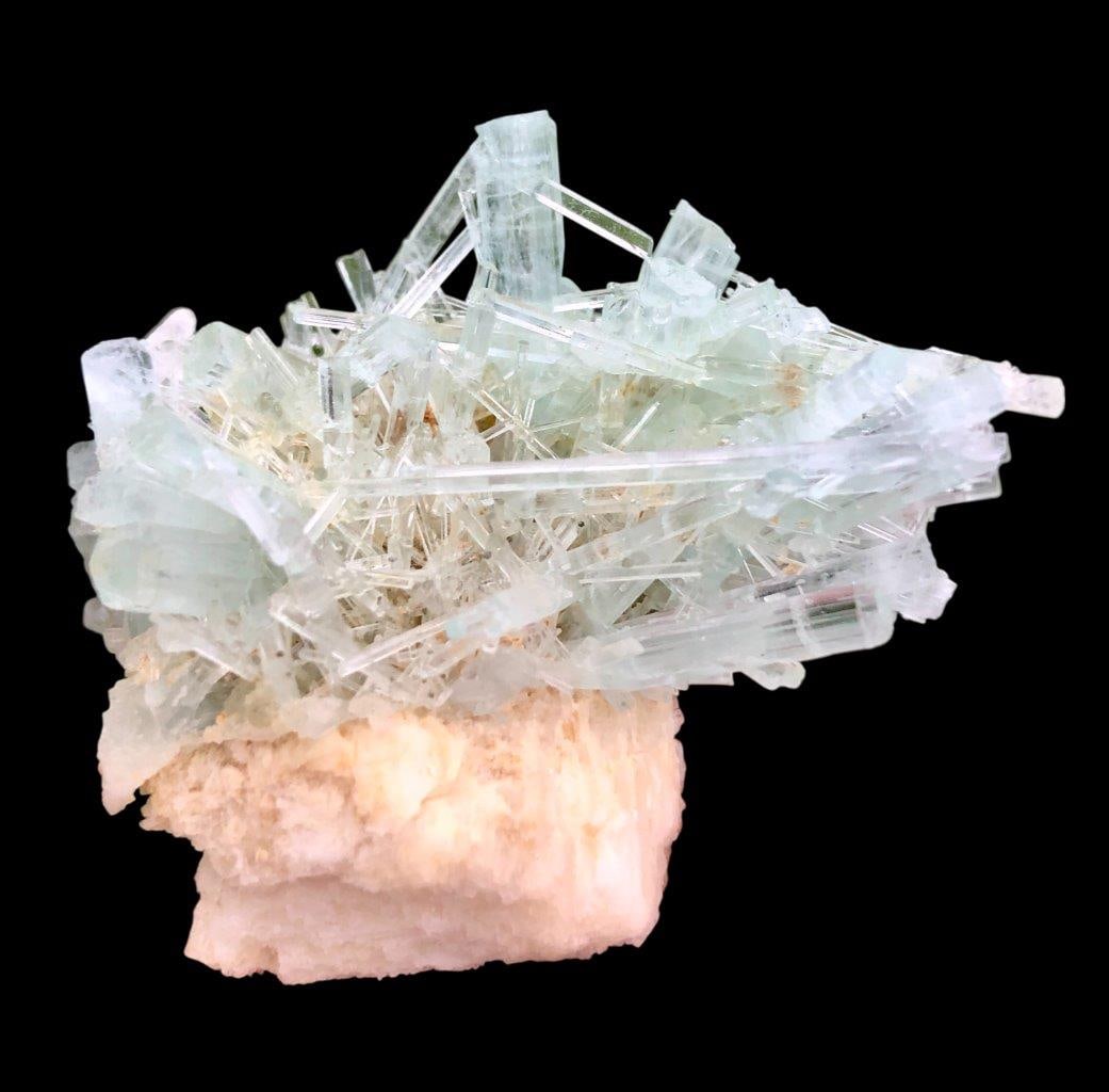 High Grade Natural Aquamarine Crystals Cluster Mineral Specimen - 32 Grams - 59X59X18 mm: High Grade Natural Aquamarine Crystals Cluster Mineral Specimen - 32 Grams - 59X59X18 mm Shipping Rate: FREE SHIPPINGshipping rates are determined by Parcel weight and destination.Combined shipping: W