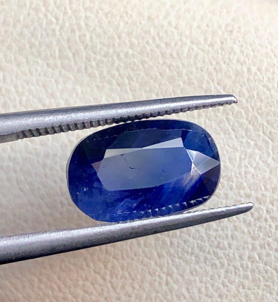 3 Carats Royal Blue Natural Blue Sapphire Gemstone - 11X7X4.5 mm: 3 Carats Royal Blue Natural Blue Sapphire Gemstone - 11X7X4.5 mm Stone Weight: 3 CaratsJewelry Weight: NA Choose design of your own and we will make it for youWe accept custom order in Sterling