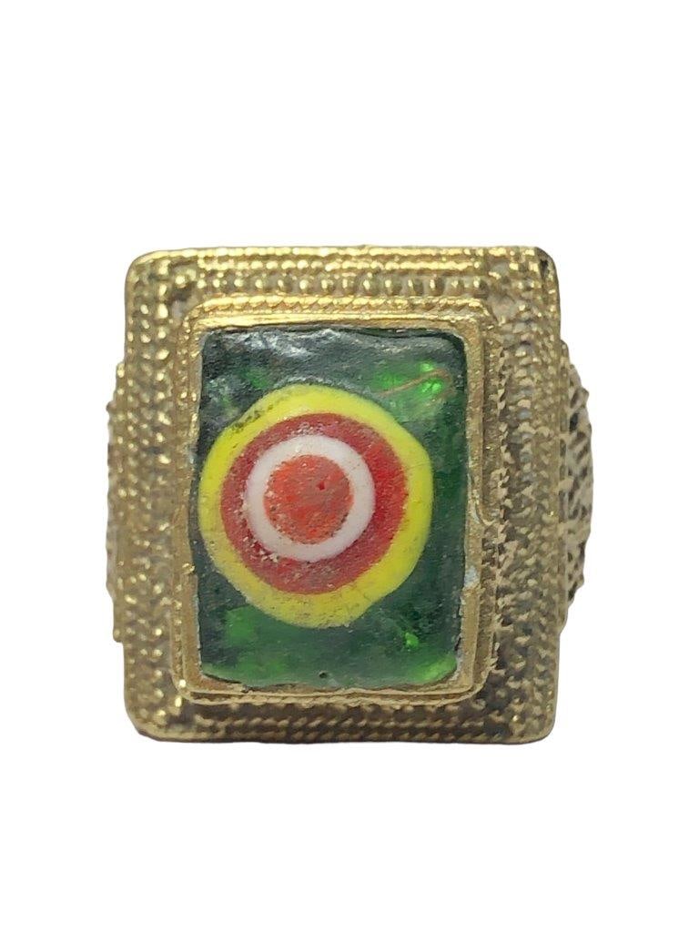 Old Style Beautiful Ring: Old Style Beautiful Ring Shipping Rate: $23.00 .shipping rates are determined by Parcel weight and destination.Combined shipping: We offer combine shipping on multiple items purchased to reduce shippi