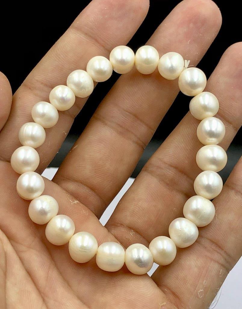 Beautiful Natural Pearl Stretchable Bracelet: Beautiful Natural Pearl Stretchable Bracelet Shipping: