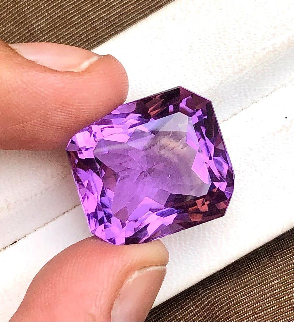 35.45 crts Flawless Natural Amethyst - 21X19X13.5 mm: 35.45 crts Flawless Natural Amethyst - 21X19X13.5 mmShipping Rate: $15.00 .shipping rates are determined by Parcel weight and destination.Combined shipping: We offer combine shipping on multiple items