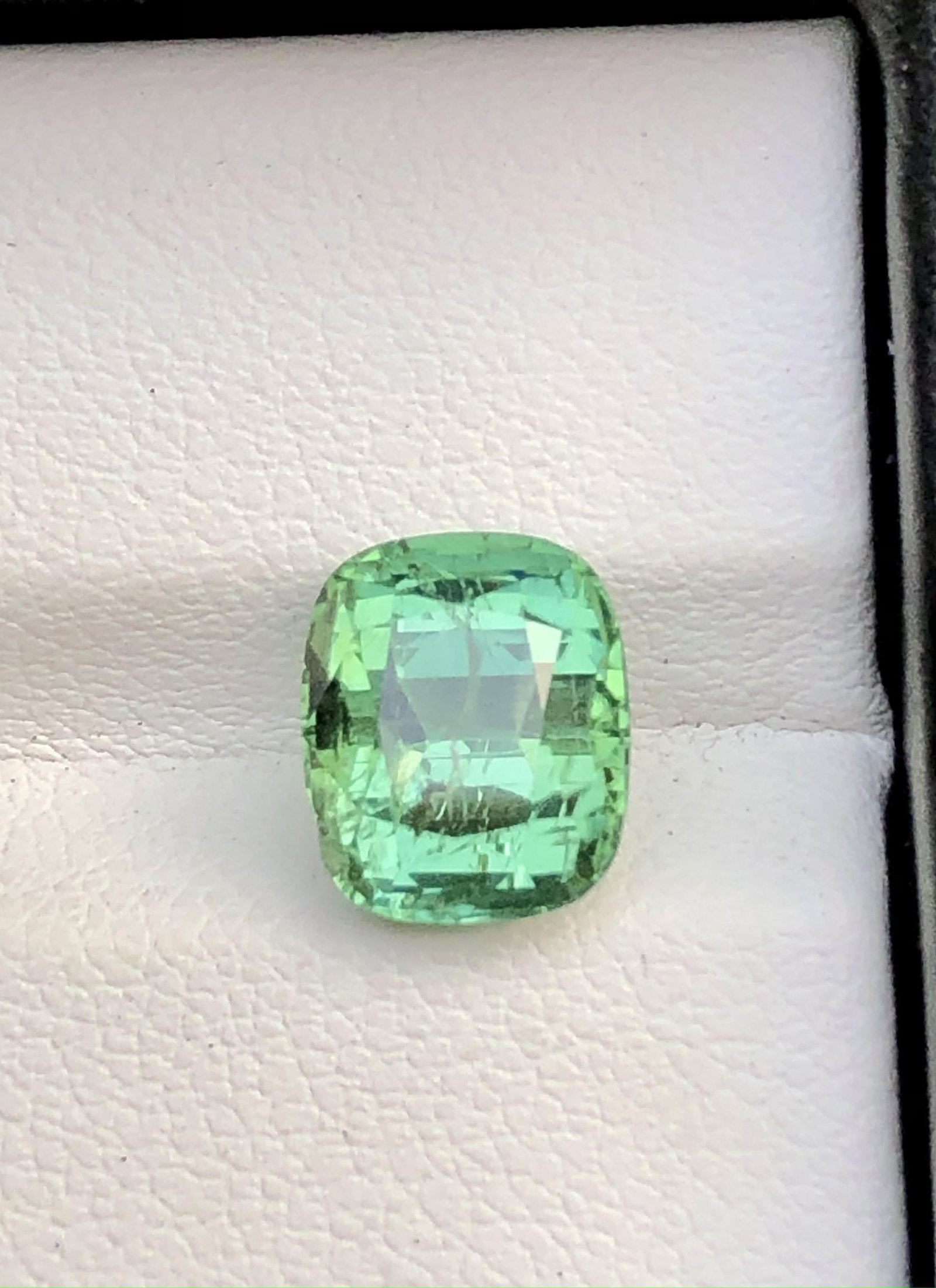 3.50 Carats Natural Green Tourmaline Gem Cushion Cut - 10X8X7 mm: 3.50 Carats Natural Green Tourmaline Gem Cushion Cut - 10X8X7 mm Shipping Rate: FREE SHIPPINGshipping rates are FREE WORLDWIDECombined shipping: We offer combine shipping on multiple items purchased t