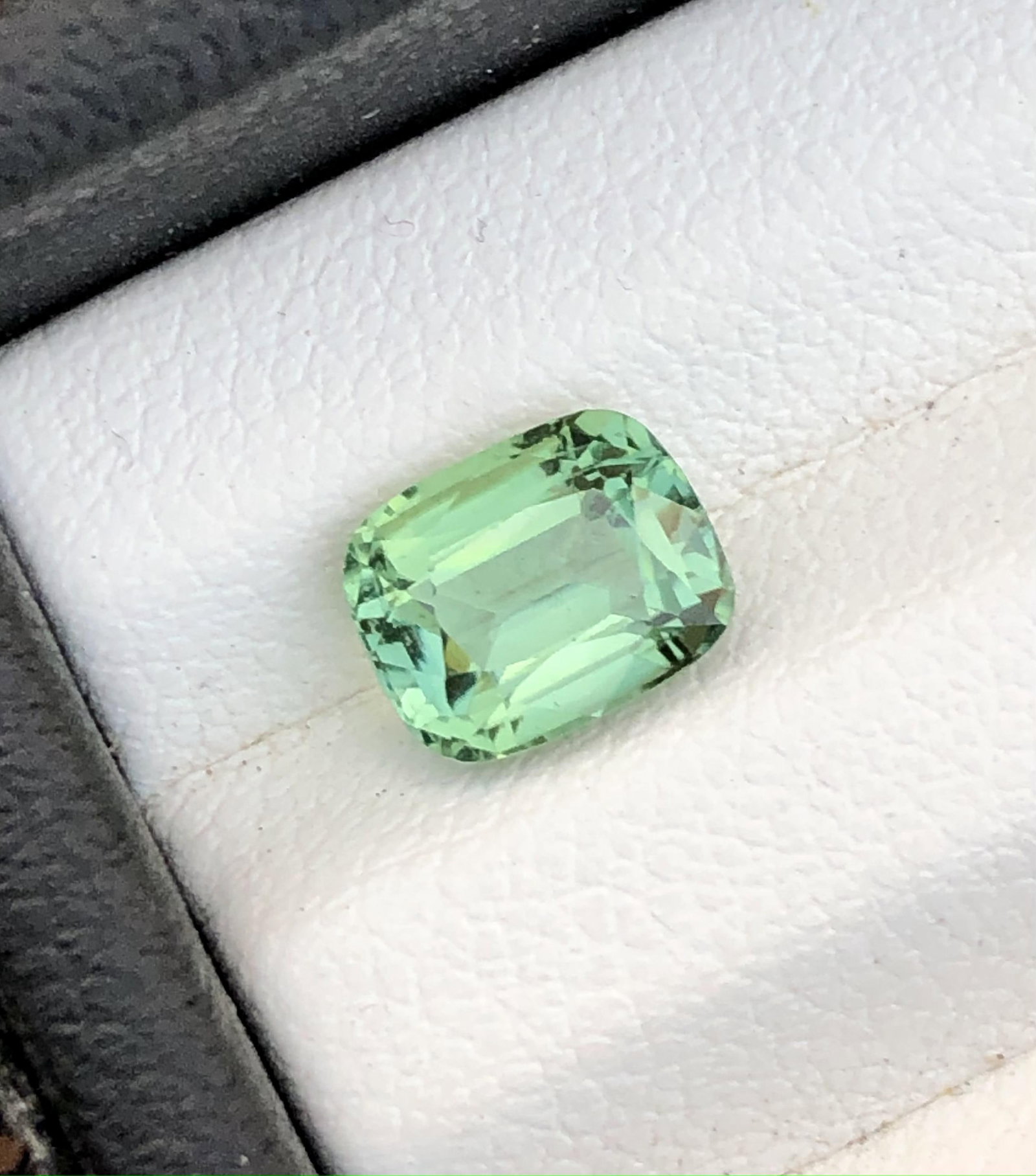 1.30 Carats Natural Green Tourmaline Gemstone - 7.5X6X4 mm (1 of 4)
