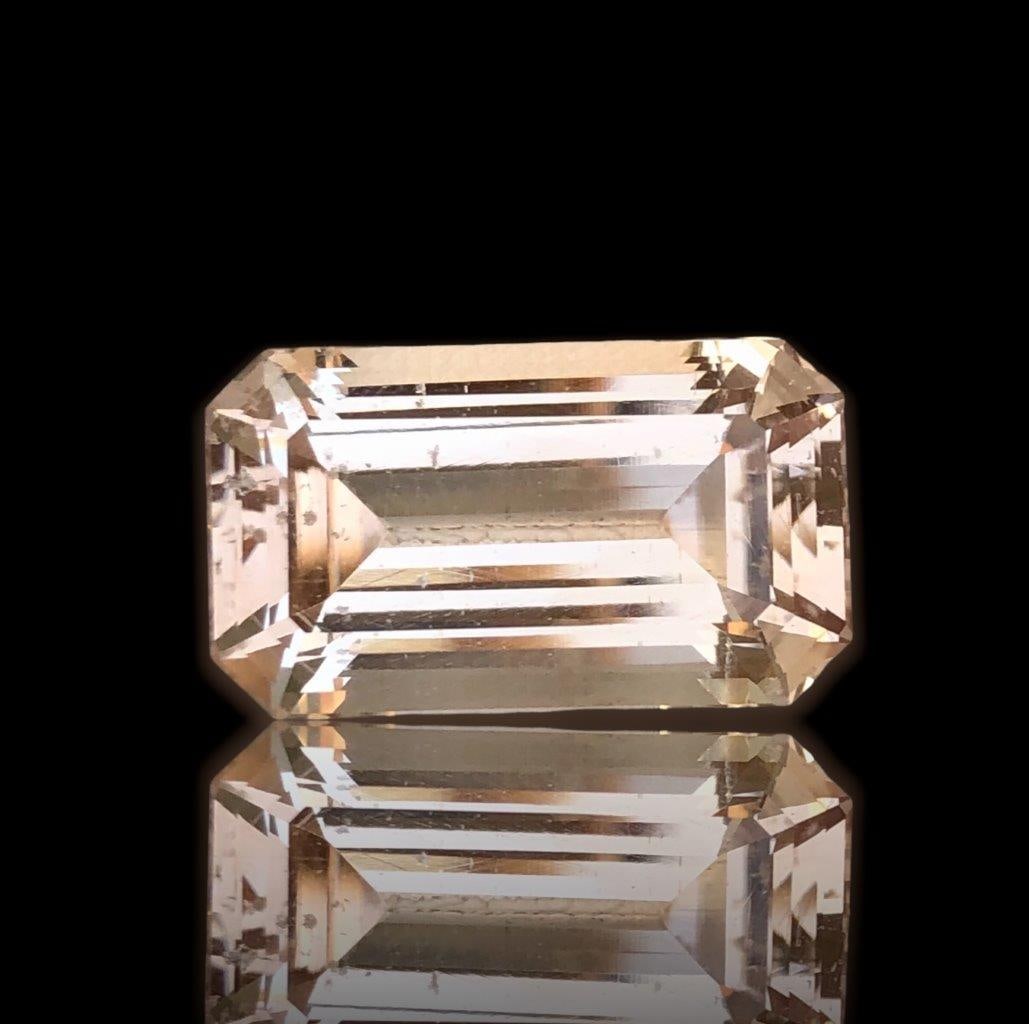 30 Carats Golden Topaz - 23X13X10 mm: 30 Carats Golden Topaz - 23X13X10 mm Shipping Rate: FREE SHIPPINGshipping rates are FREE WORLDWIDECombined shipping: We offer combine shipping on multiple items purchased to reduce shipping cost.