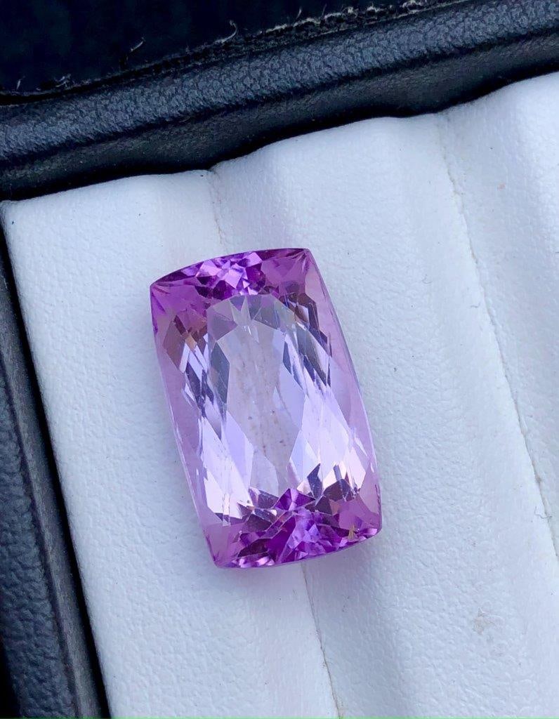 16 Carats Amazing Natural Pink Kunzite Gemstone - 18X11X9 mm: 16 Carats Amazing Natural Pink Kunzite Gemstone - 18X11X9 mm Shipping Rate: FREE SHIPPINGshipping rates are FREE WORLDWIDECombined shipping: We offer combine shipping on multiple items purchased to re