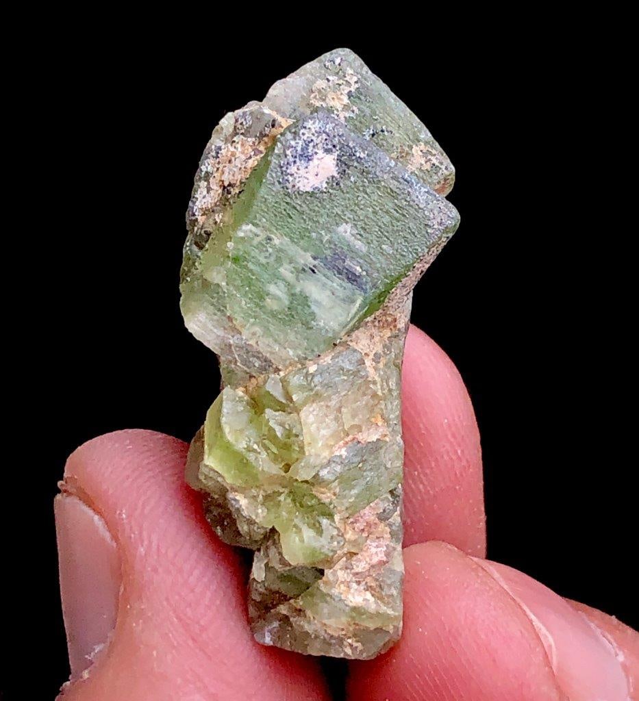 Peridot Crystal Mineral Specimen - 11 Grams - 34X15X14 mm: Peridot Crystal Mineral Specimen - 11 Grams - 34X15X14 mm Shipping Rate: 23$ WorldWideshipping rates are determined by Parcel weight and destination.Combined shipping: We offer combine shipping on mul