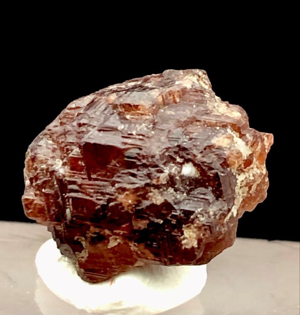 Natural Garnet Crystal - 11 Carats - 13X13X8 mm: Natural Garnet Crystal - 11 Carats - 13X13X8 mmShipping Rate: 23$ WorldWideshipping rates are determined by Parcel weight and destination.Combined shipping: We offer combine shipping on multiple items