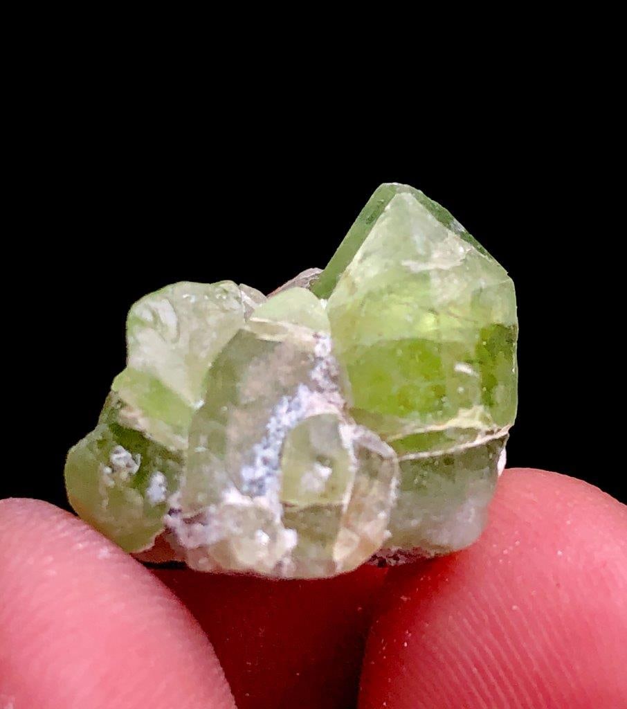 Rutiled Peridot Crystals - 5 Grams - 20X15X14 mm: Rutiled Peridot Crystals - 5 Grams - 20X15X14 mm Shipping Rate: 23$ WorldWideshipping rates are determined by Parcel weight and destination.Combined shipping: We offer combine shipping on multiple ite