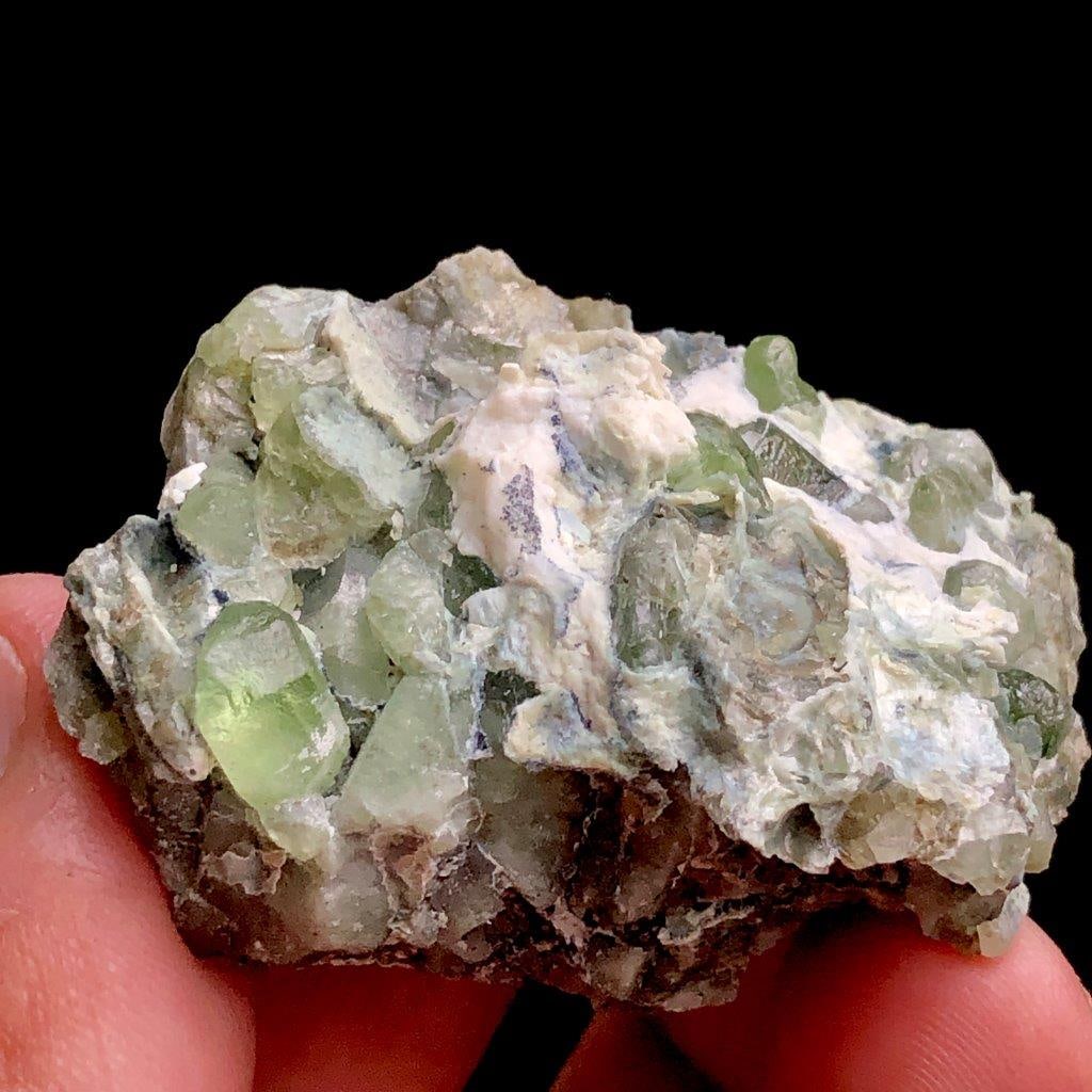 Peridot Mineral Specimen - 36 Grams - 49X35X20 mm: Peridot Mineral Specimen - 36 Grams - 49X35X20 mm Shipping Rate: 23$ WorldWideshipping rates are determined by Parcel weight and destination.Combined shipping: We offer combine shipping on multiple it