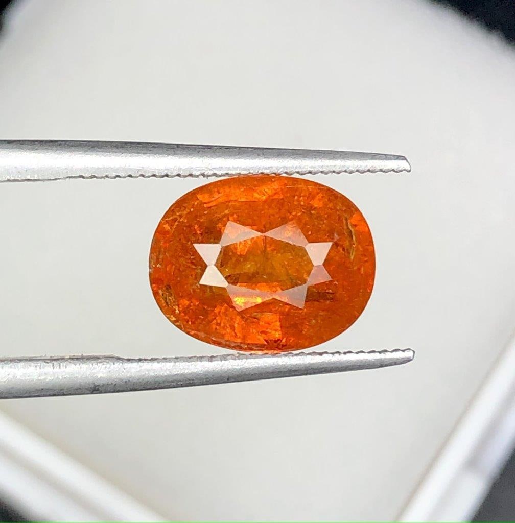 Top Grade Natural Spessartite Garnet - 3.20 Carats - 10X8X5 mm: Top Grade Natural Spessartite Garnet - 3.20 Carats - 10X8X5 mm Shipping: