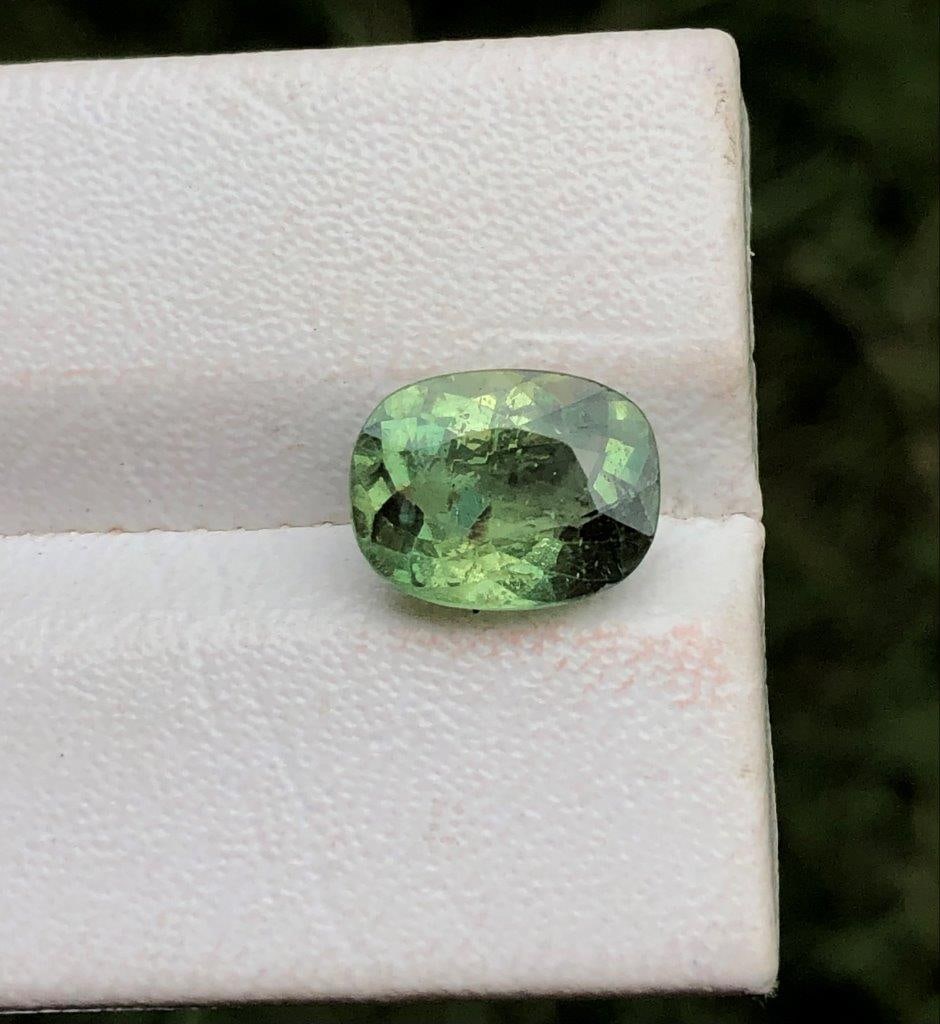 Green Apatite - 3.50 Carats: Green Apatite - 3.50 Carats Shipping: