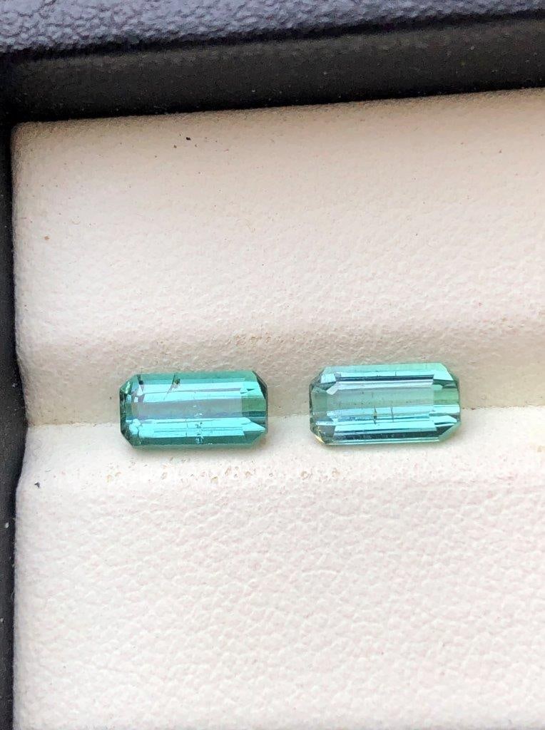1.80 CARATS PAIRED TOURMALINE GEMSTONES - 8X5X4 mm: 1.80 CARATS PAIRED TOURMALINE GEMSTONES - 8X5X4 mm SHIPPING: 23$ Worldwide