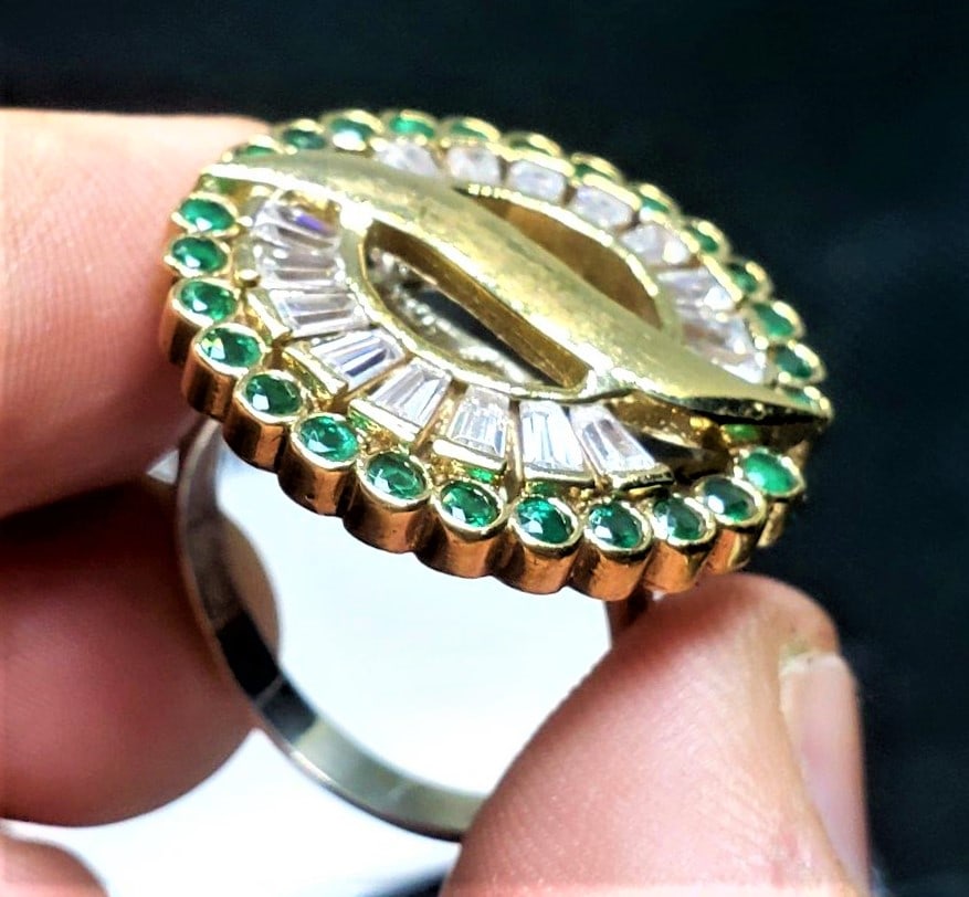 Bronze Turkish Jewelry - Round Green Stone Ring: Bronze Turkish Jewelry - Round Green Stone Ring FREE SHIPPING Shipping rates are determined by Parcel weight and destination.