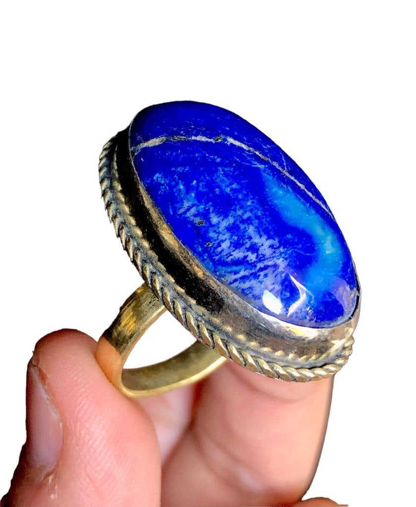 Natural Lapis Lazuli Ring: Natural Lapis Lazuli Ring FREE SHIPPING Shipping rates are determined by Parcel weight and destination.