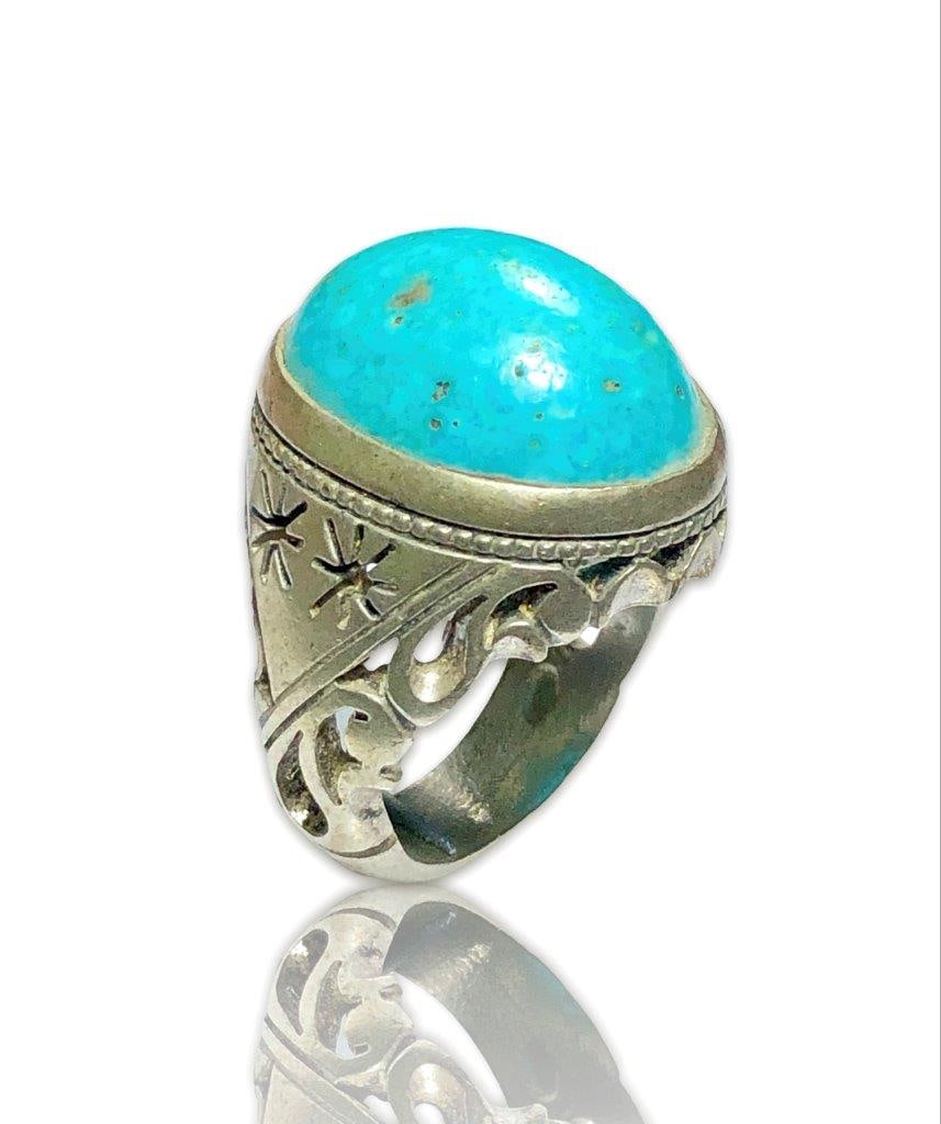 Sterling Silver Ring, Turquoise Ring: Sterling Silver Ring, Turquoise Ring FREE SHIPPING Shipping rates are determined by Parcel weight and destination.