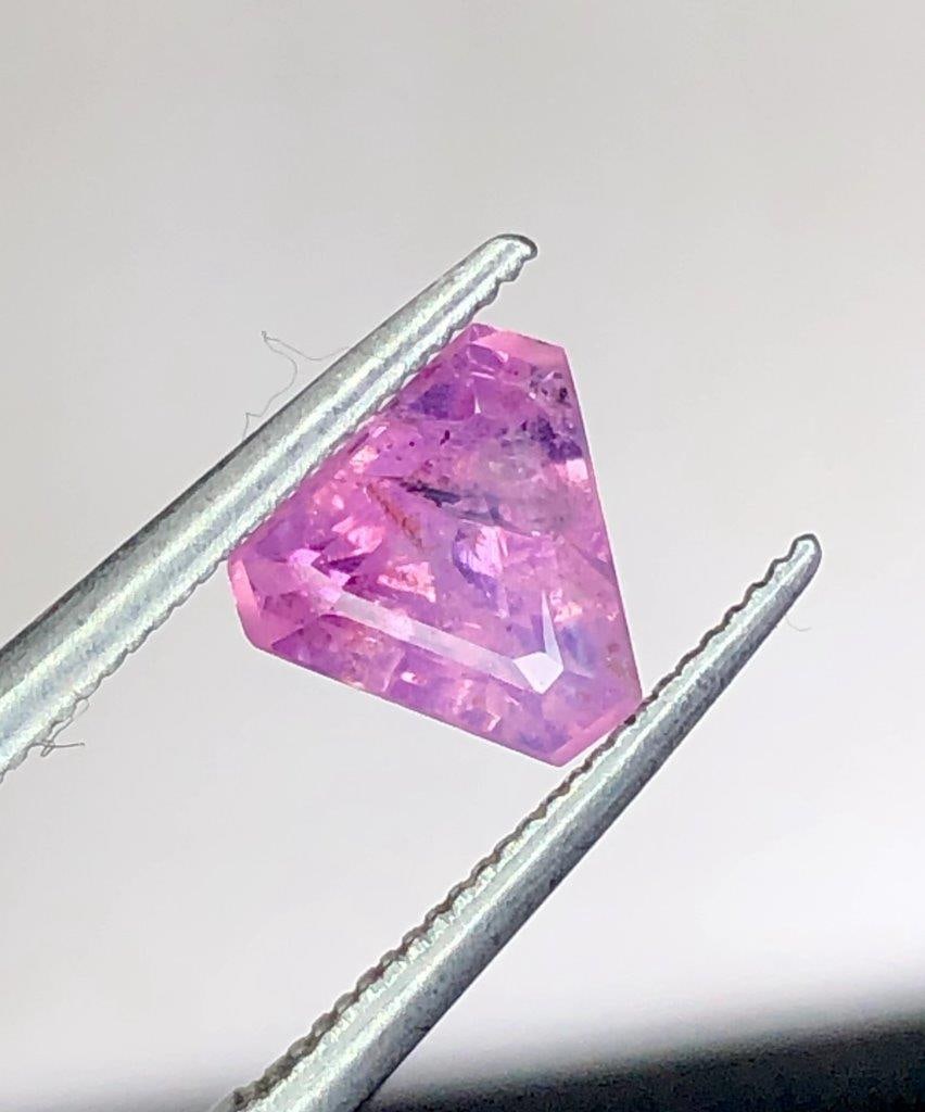 1.10 Carats Natural Corundum Sapphire - 6X6X4 mm: 1.10 Carats Natural Corundum Sapphire - 6X6X4 mm FREE SHIPPING: