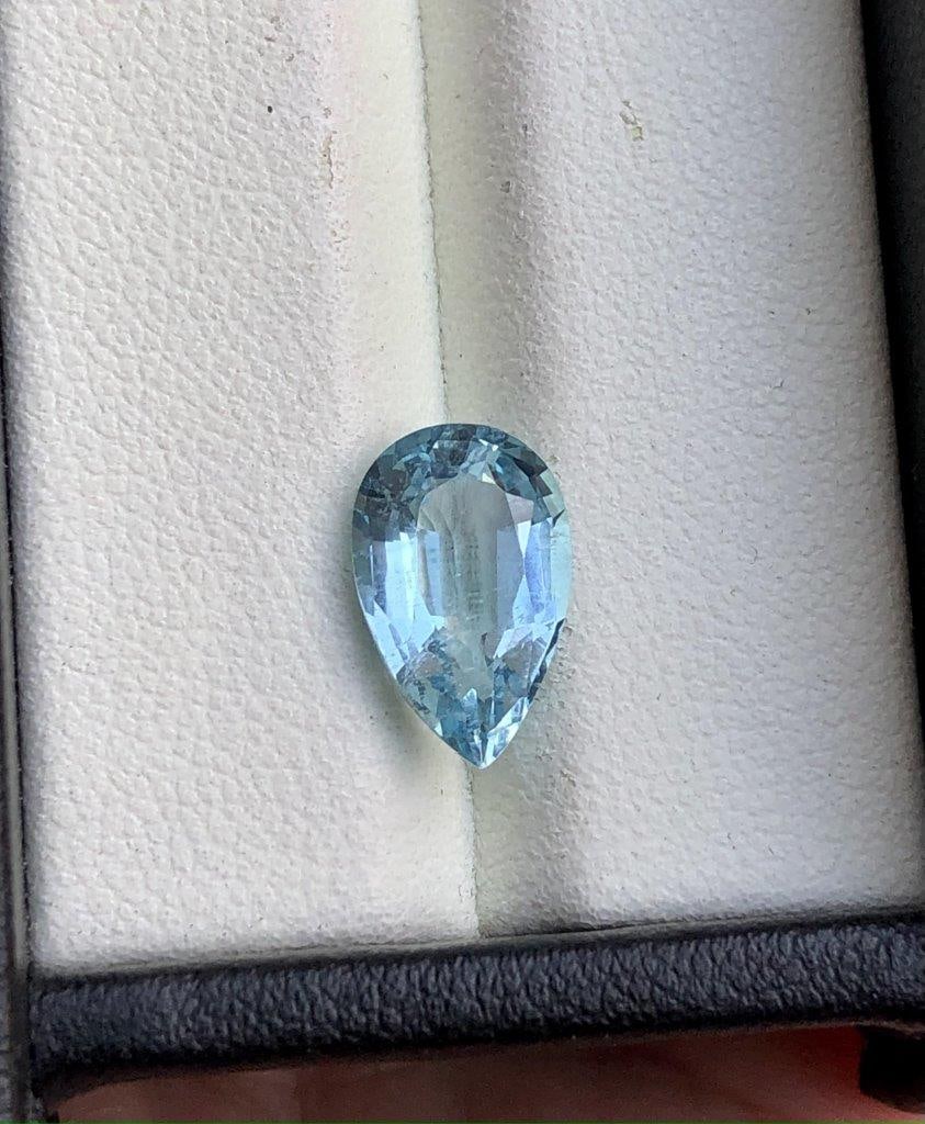 2.90 Carats Pear Shape Santa Maria Aquamarine - 13X8X5 mm: 2.90 Carats Pear Shape Santa Maria Aquamarine - 13X8X5 mm FREE SHIPPING: