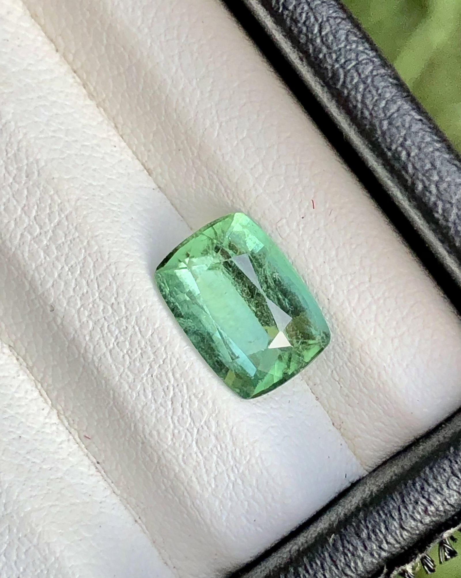 2.80 Carats Natural Chrome Tourmaline Gemstone - 10X7X5 mm: 2.80 Carats Natural Chrome Tourmaline Gemstone - 10X7X5 mmShipping Rate: $15.00 .shipping rates are determined by Parcel weight and destination.Combined shipping: We offer combine shipping on multiple