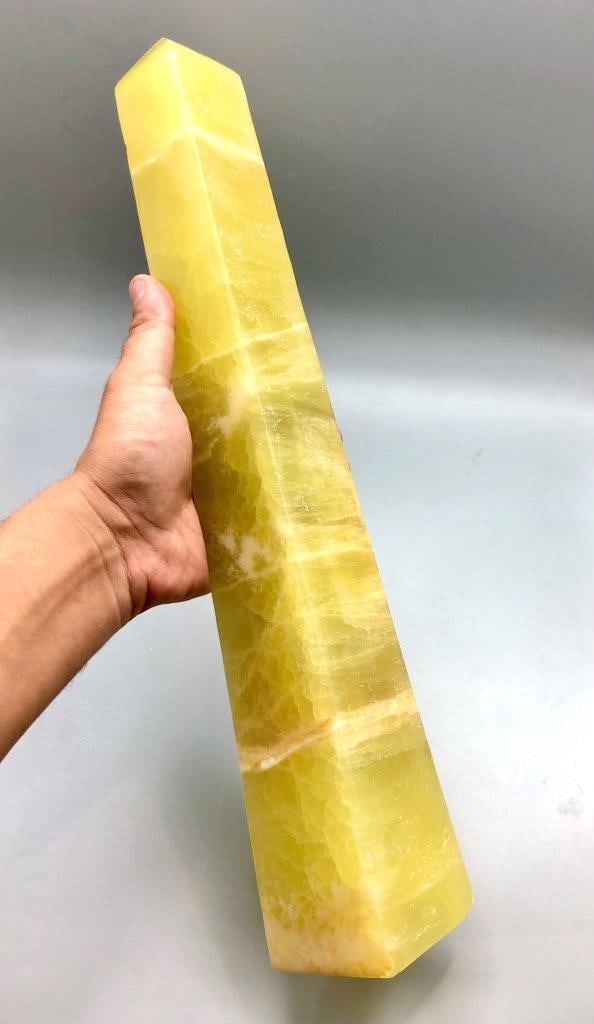 Banded Lemon Calcite Tower - 4 KG - 390X77X64 mm: Banded Lemon Calcite Tower - 4 KG - 390X77X64 mmShipping Rate: $75.00 .shipping rates are determined by Parcel weight and destination.Combined shipping: We offer combine shipping on multiple items pur