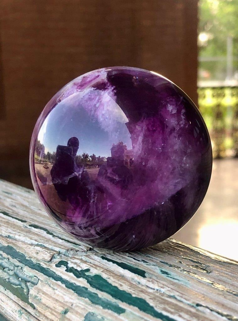 400 G Rainbow Fluorite Fluorite Crystal Sphere - Flashy Crystal Gift Home Display: 400 G Rainbow Fluorite Fluorite Crystal Sphere - Flashy Crystal Gift Home DisplayShipping Rate: $36.00 .shipping rates are determined by Parcel weight and destination.Combined shipping: We offer combi