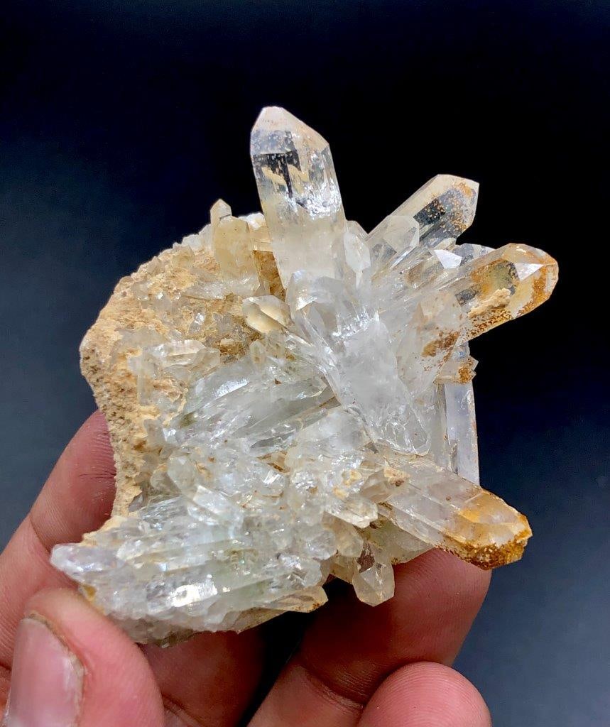 Quartz Crystals Cluster - 155.1 Grams: Quartz Crystals Cluster - 155.1 GramsShipping Rate: $20.00 .shipping rates are determined by Parcel weight and destination.Combined shipping: We offer combine shipping on multiple items purchased to r