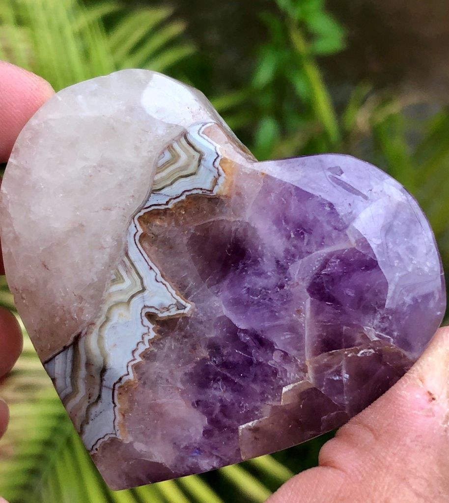 Hand Carved Amethyst Mexican Lace Agate Heart – Crown Chakra Healing Stone - 120 Grams: Hand Carved Amethyst Mexican Lace Agate Heart – Crown Chakra Healing Stone - 120 Grams Shipping Rate: $23.00 .shipping rates are determined by Parcel weight and destination.Combined shipping: We